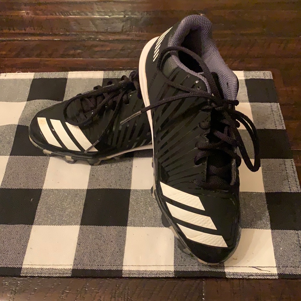 Adidas baseball cleats